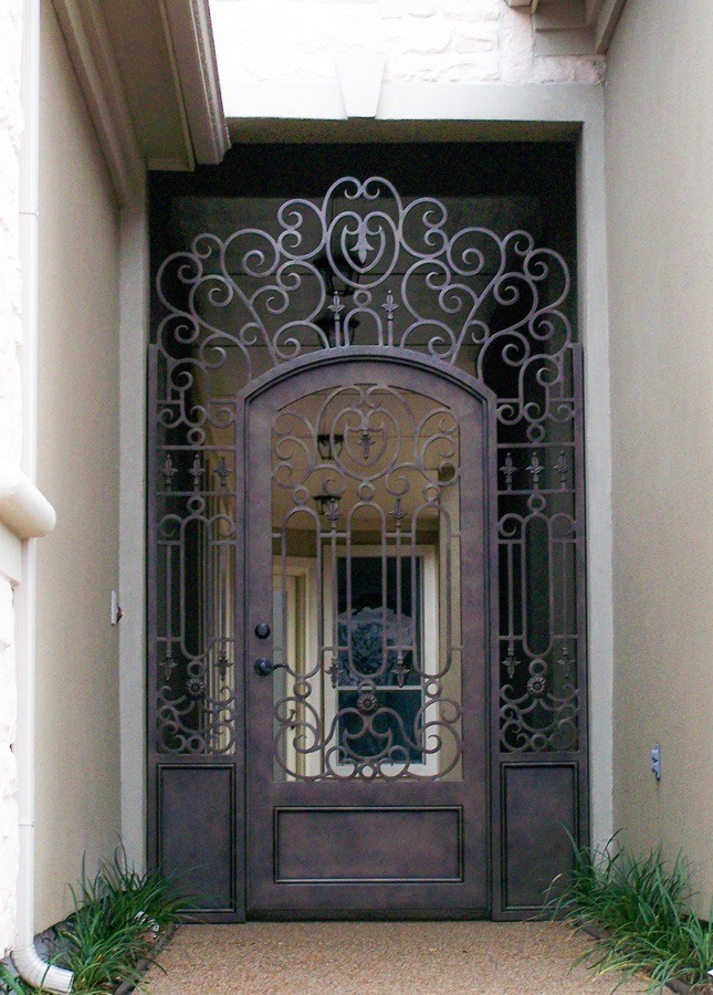 Complex pattern iron gate